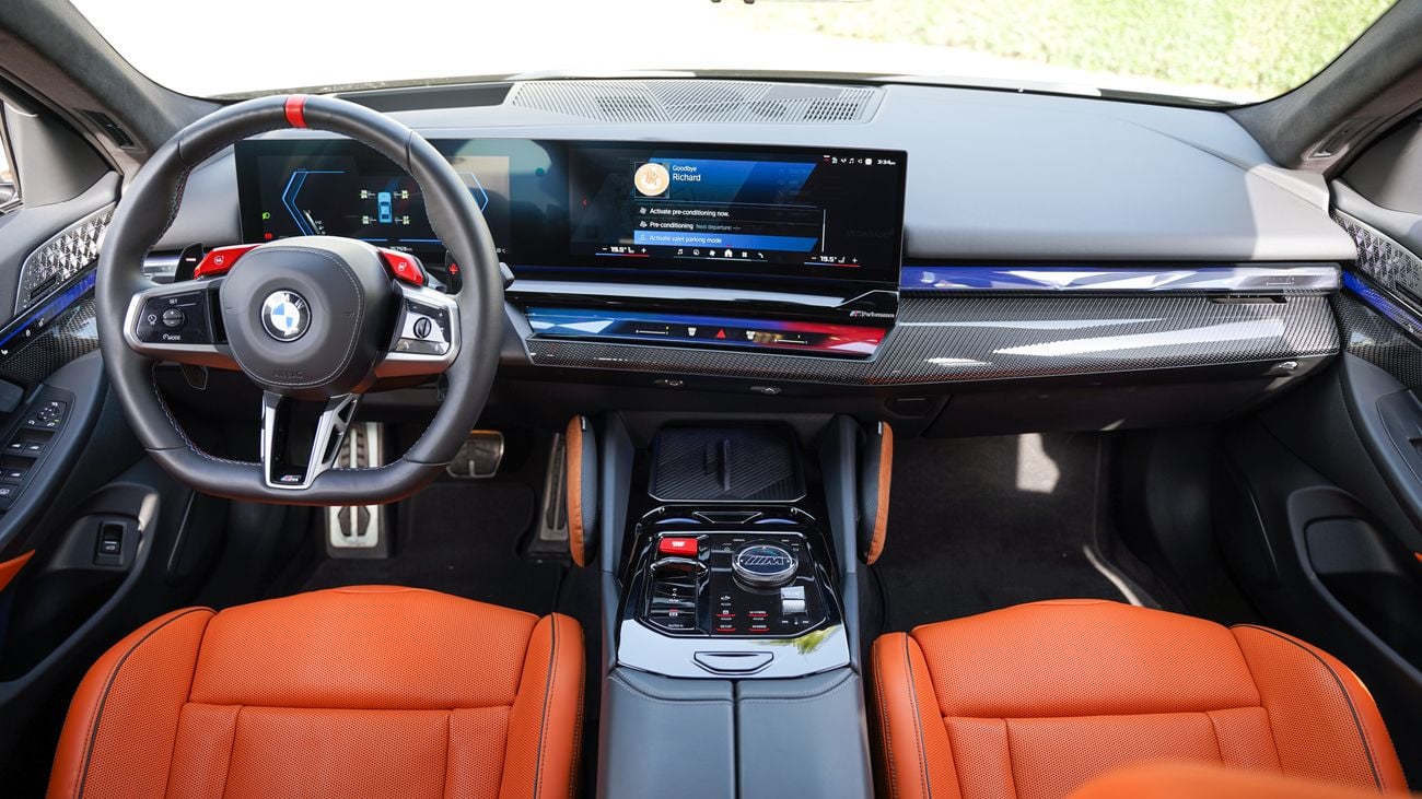 بي أم دبليو M5 200k km warranty worldwide transferable (valid at any BMW dealer) 17/10/2029 | exterior and interior