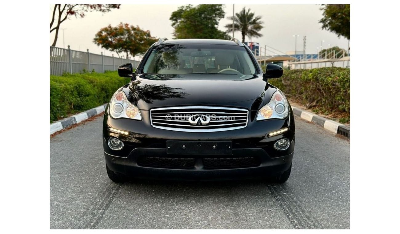 Infiniti QX50 Excellence clean car, fully loaded.