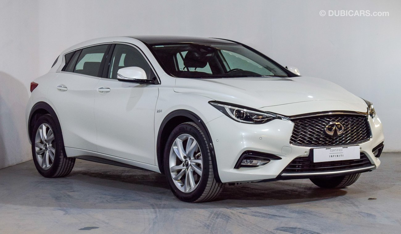 Infiniti Q30