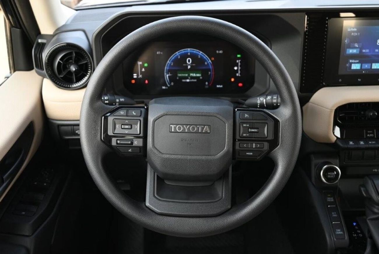 تويوتا برادو TXL1 2.4L Turbo 7-Seat Automatic