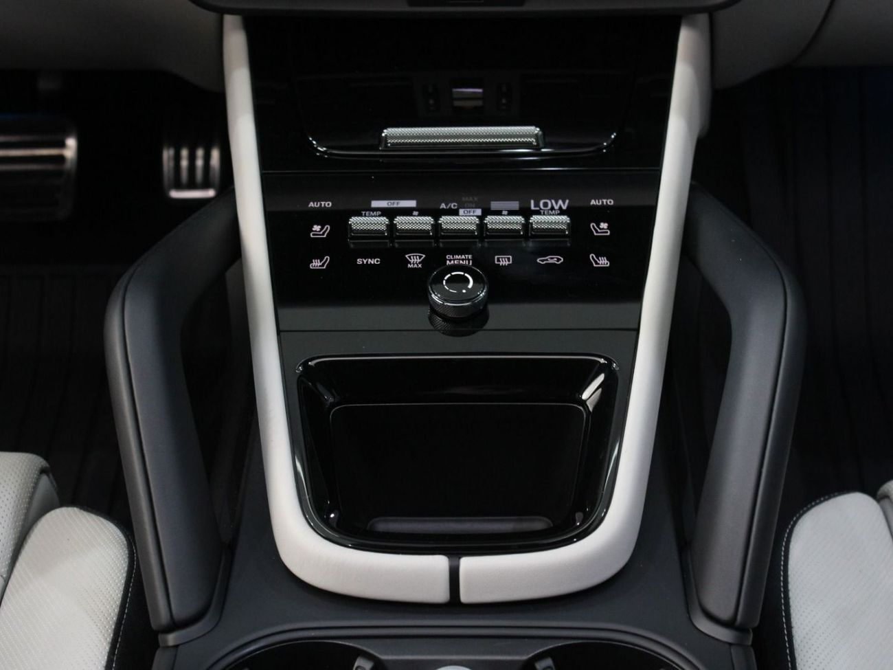 بورش كايان GTS