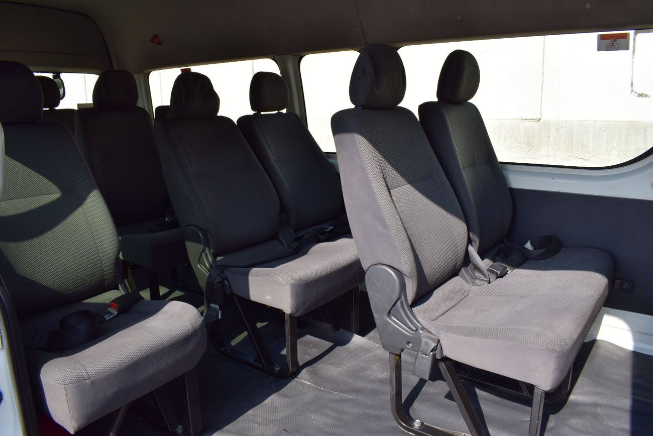 تويوتا هاياس Toyota Hiace Highroof Bus 13 seater, model:2018