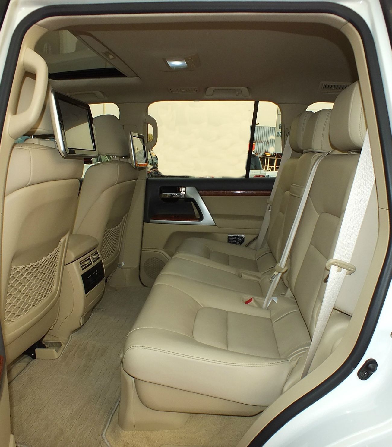 Toyota Land Cruiser GXR V6