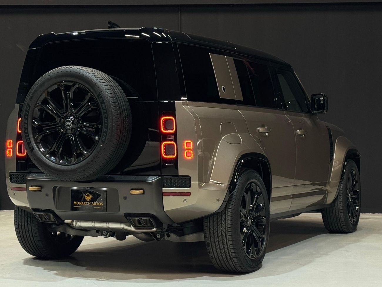 Land Rover Defender 110 P635 OCTA V8