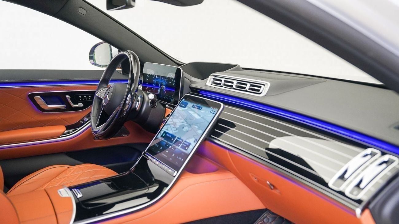 مرسيدس بنز S 500 Special Offer | AED 6,136 PM | Rear Seat Ent, Warranty 2028, Low KM | S 500 AMG Line