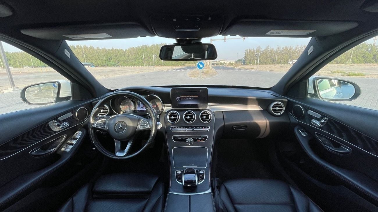 مرسيدس بنز C 300 Std 2.0L (241 HP)