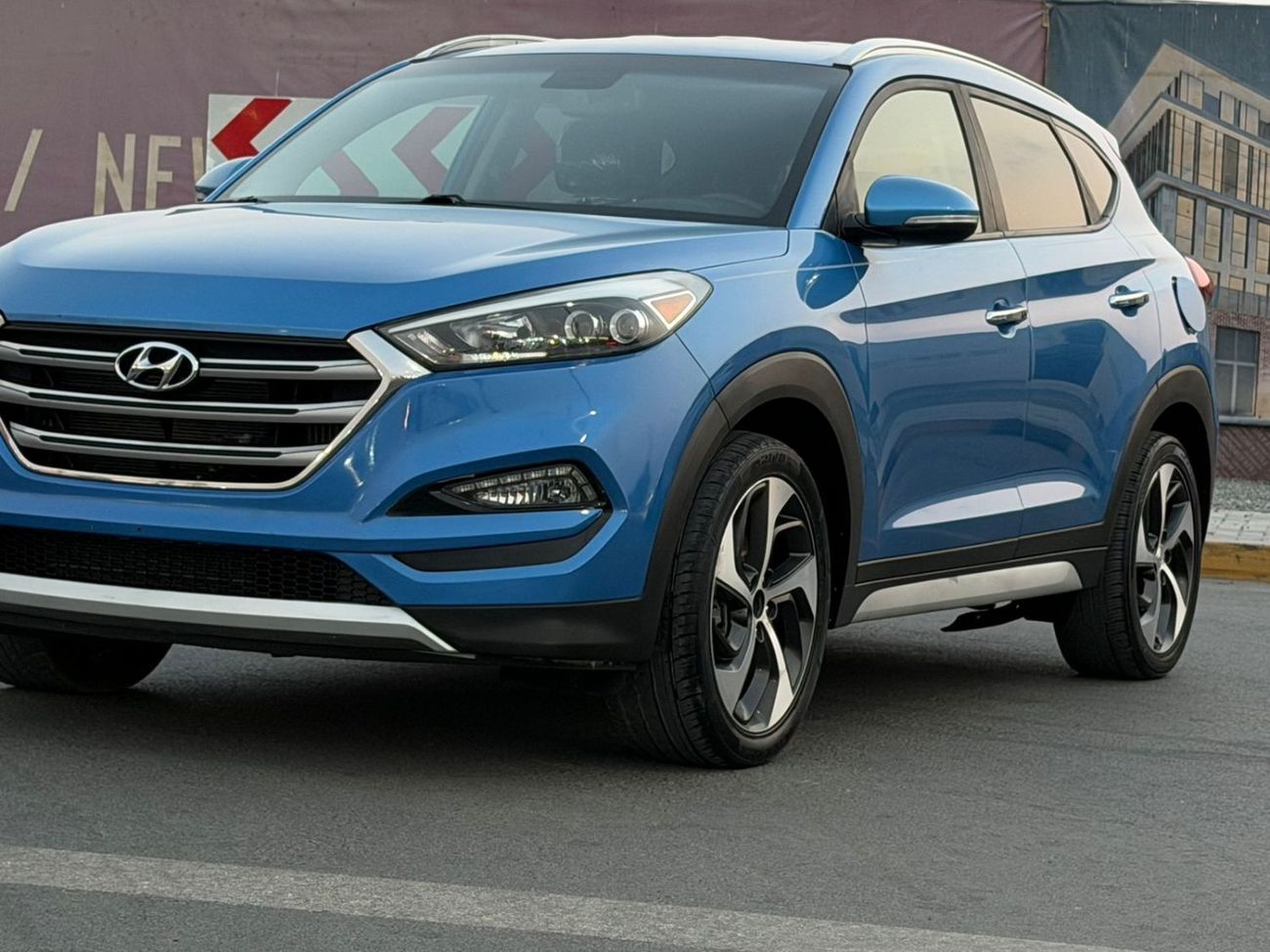 Hyundai Tucson GL 1.6L Excellent condition & luxury feel