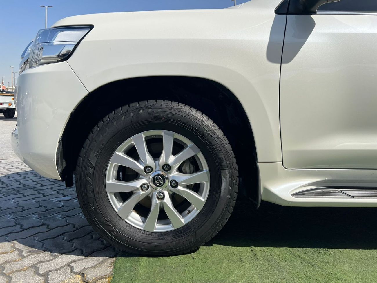 تويوتا لاند كروزر GXR 5.7 /V8