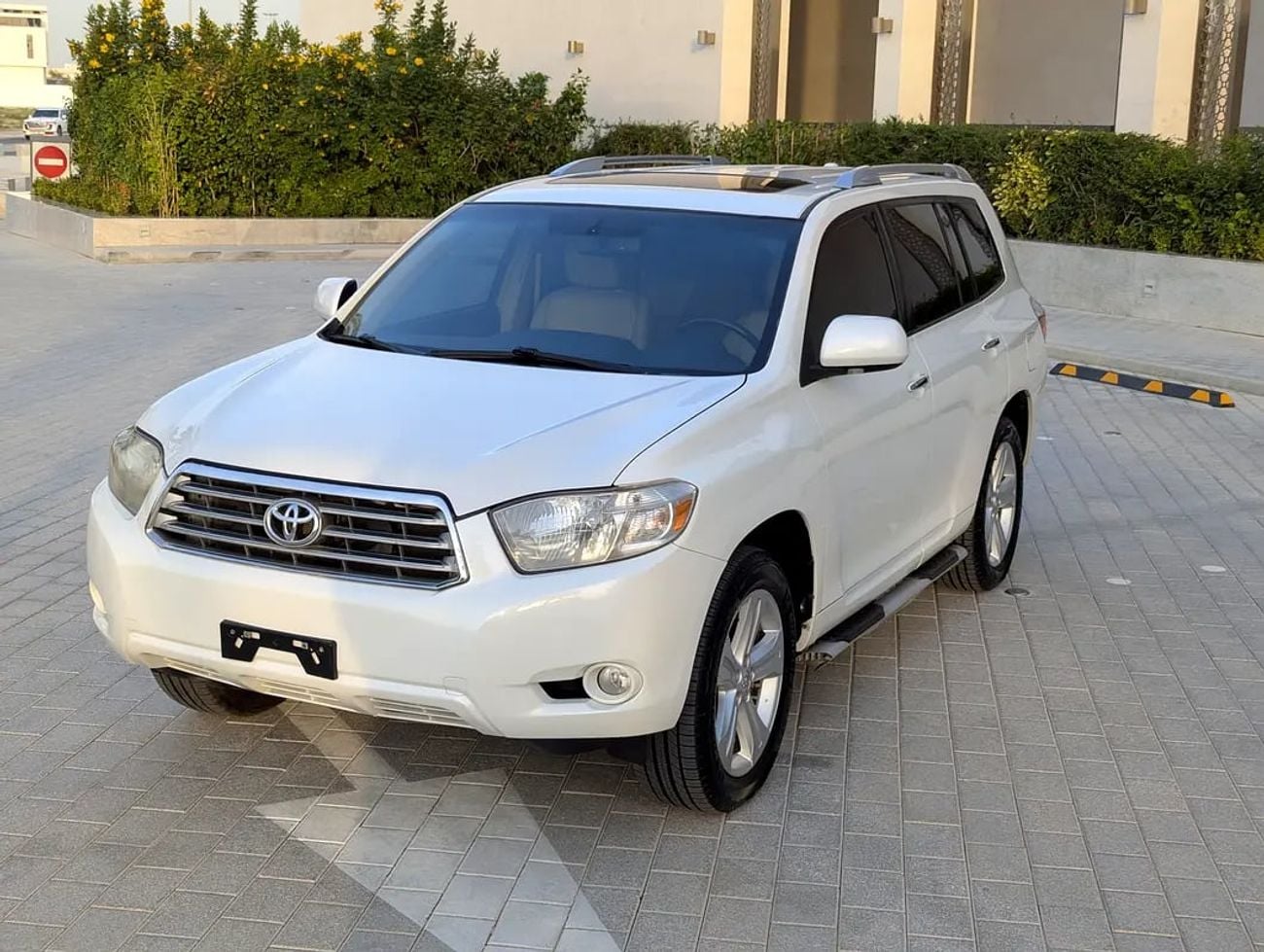 تويوتا هايلاندر Limited | American Specs | Well Maintained Full Option With Low KM