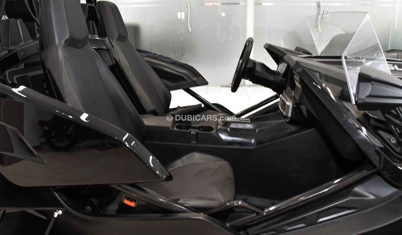 Used Polaris Slingshot 2021 for sale in Dubai 672962