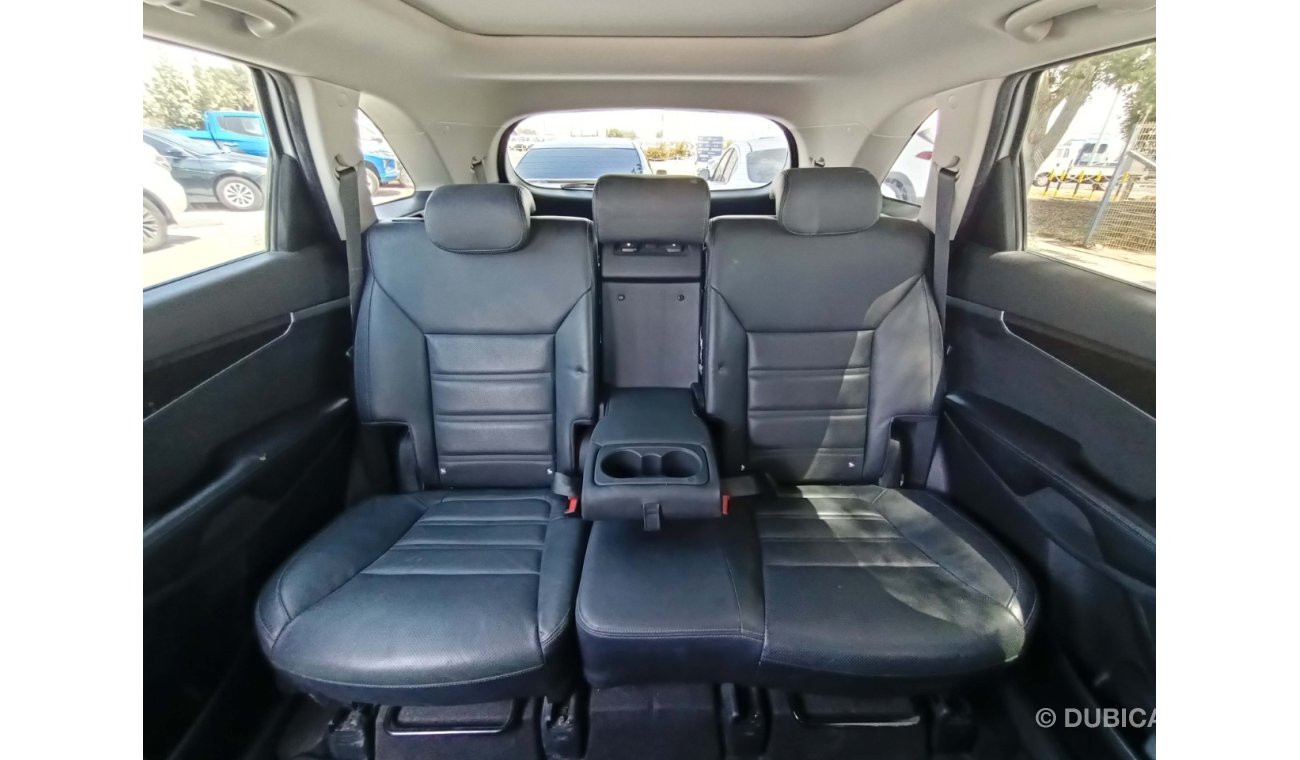 Kia Sorento 3.3L, Alloy Rims, Panoramic Roof, Parking Sensors, Leather Seats, Driver Power Seat (LOT # 2426)