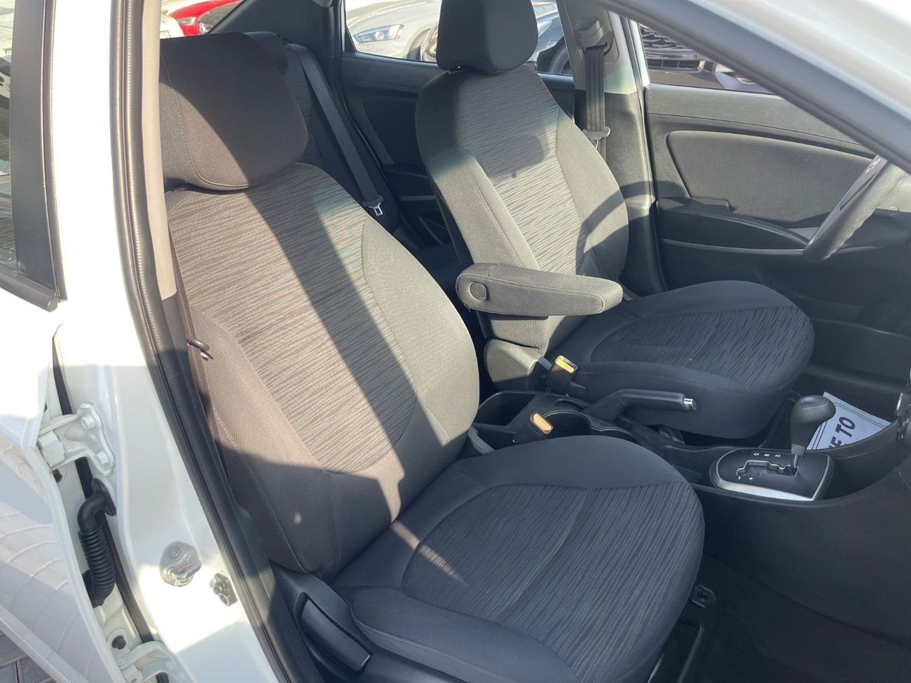 Hyundai Accent GL 1.6L (138 HP) Sedan