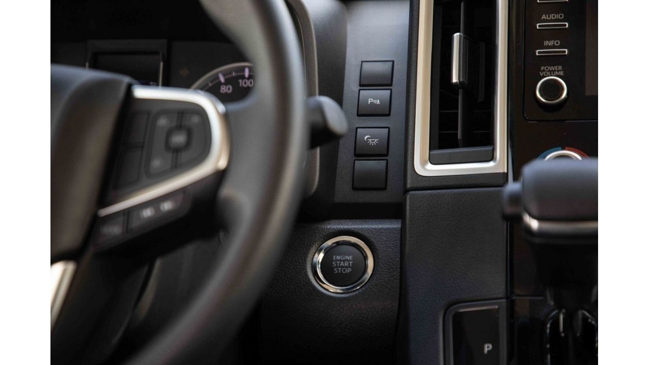 Toyota Granvia 2023 Toyota Granvia 3.5 7ST Low - Silver inside Black | Export Only