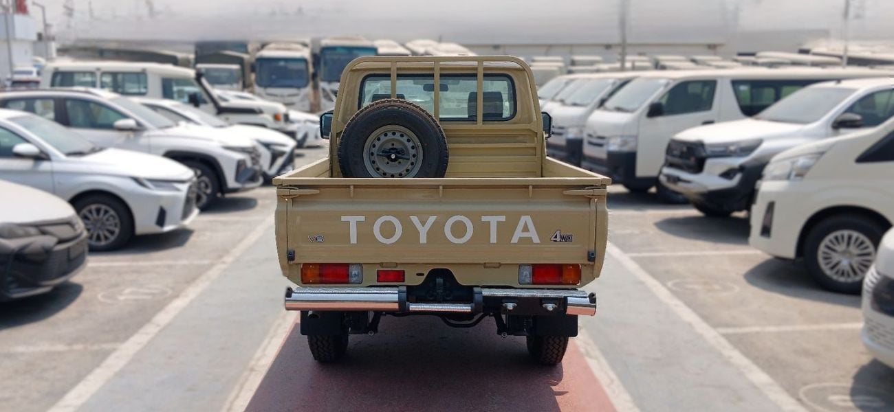 تويوتا لاند كروزر بيك آب 4.0L Petrol AT 4x4 2026YM