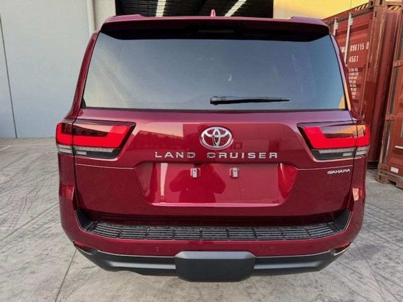 Toyota Land Cruiser SAHARA (NON GCC) Toyota Lc300 Sahara 2025 RHD   maruni diesel  3.3L , grey interior