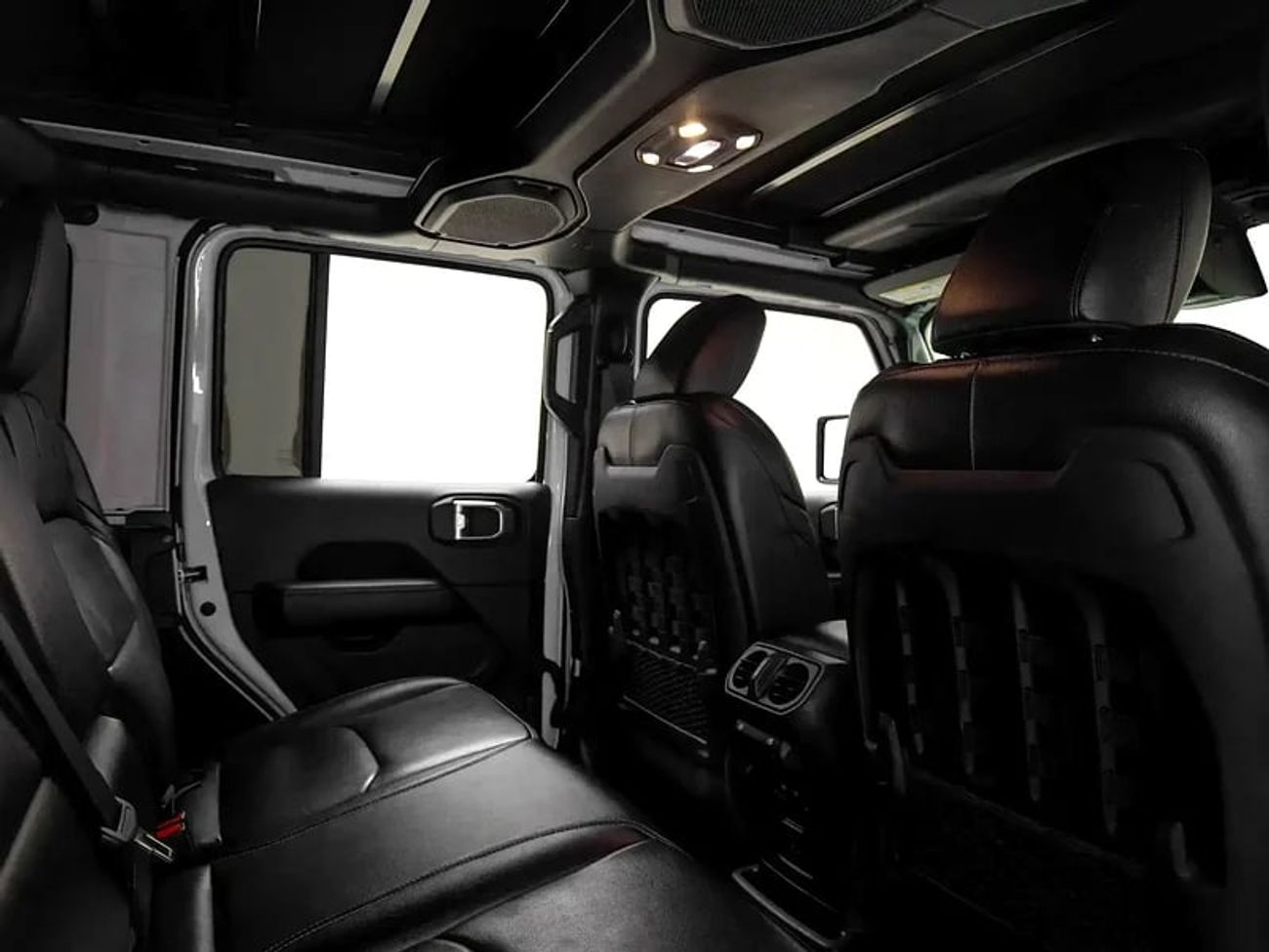 جيب رانجلر With Full Electric Roof