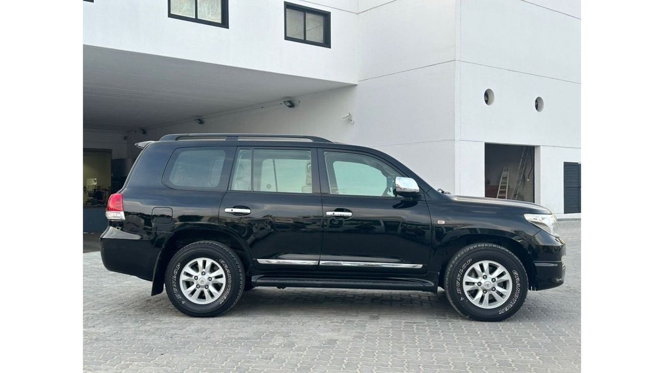 تويوتا لاند كروزر