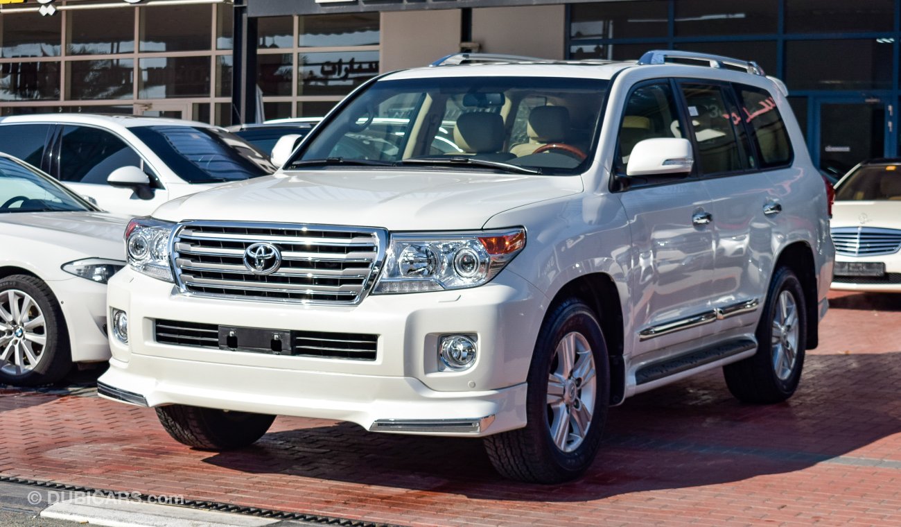 Toyota Land Cruiser GX.R V8 5.7