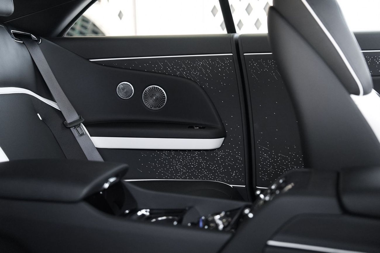 Rolls-Royce Spectre Coupe BLACK BADGE