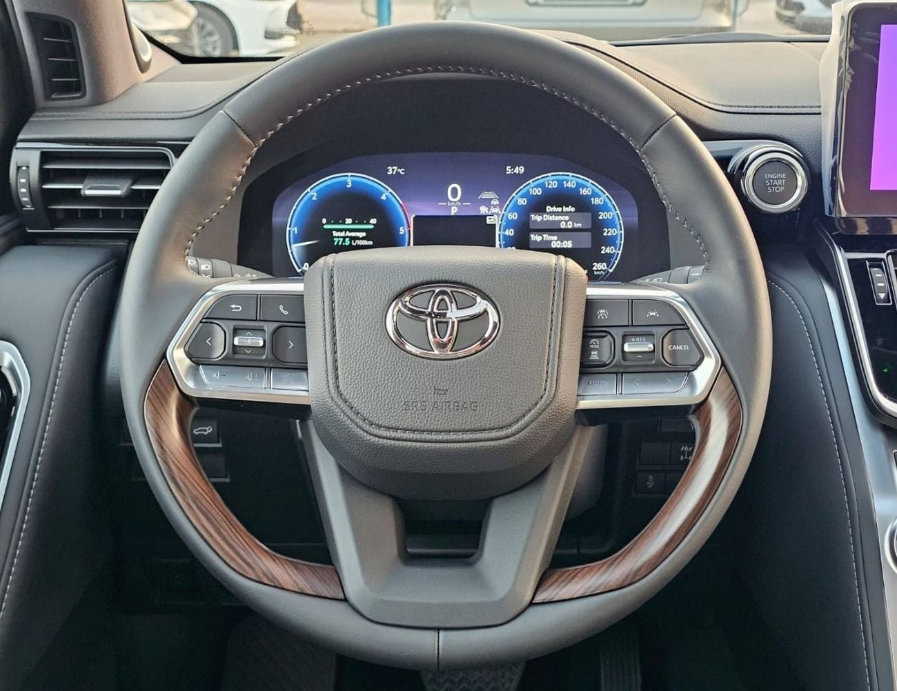 Toyota Land Cruiser VX TOYOTA LANDCRUISER LC300 VX TWIN TURBO || RADAR | JBL,BIG DVD, REAR ENTERTAINMENT | DIESEL AT 3.3L V