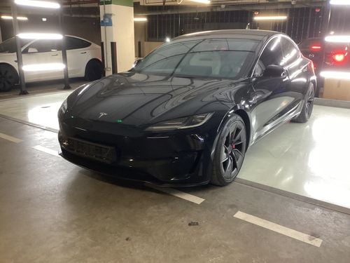 تسلا موديل 3 Performance (Dual Motor) | شامل الضمان | 0 ﺪﻔﻋﺓ ﺃﻮﻟﻯ