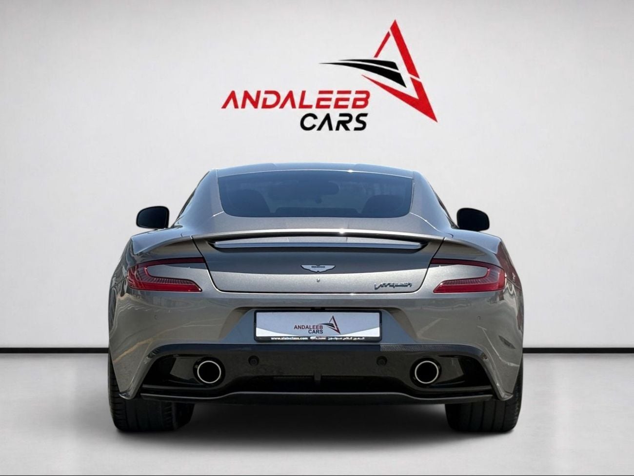 أستون مارتن فانكويش STD ASTON MARTIN VANQUISH | V12 | 2014 | GCC SPECS