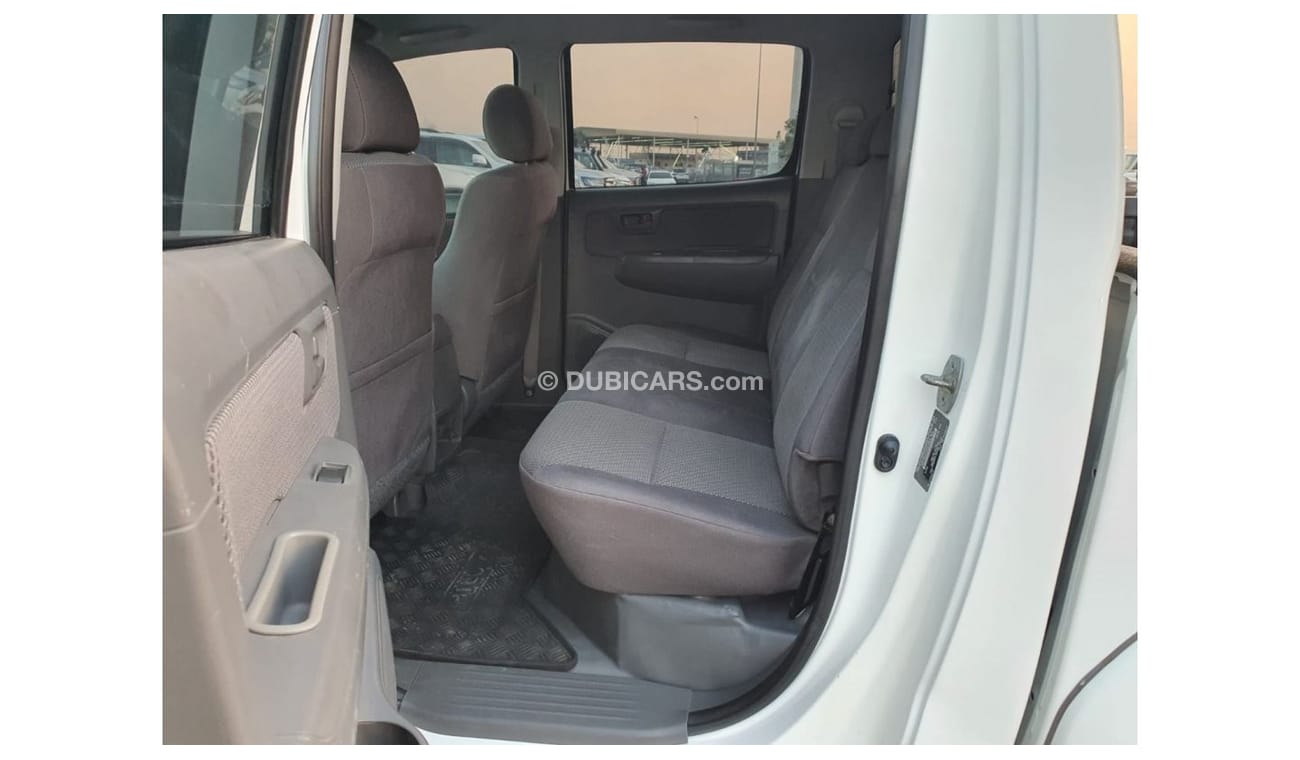 تويوتا هيلوكس