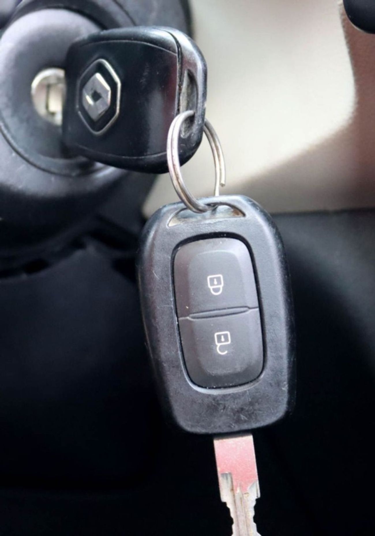 Renault Duster SE 1.6LRenault Duster  2020 GCC  1.6L accident-free, in excellent condition. 444 P.M