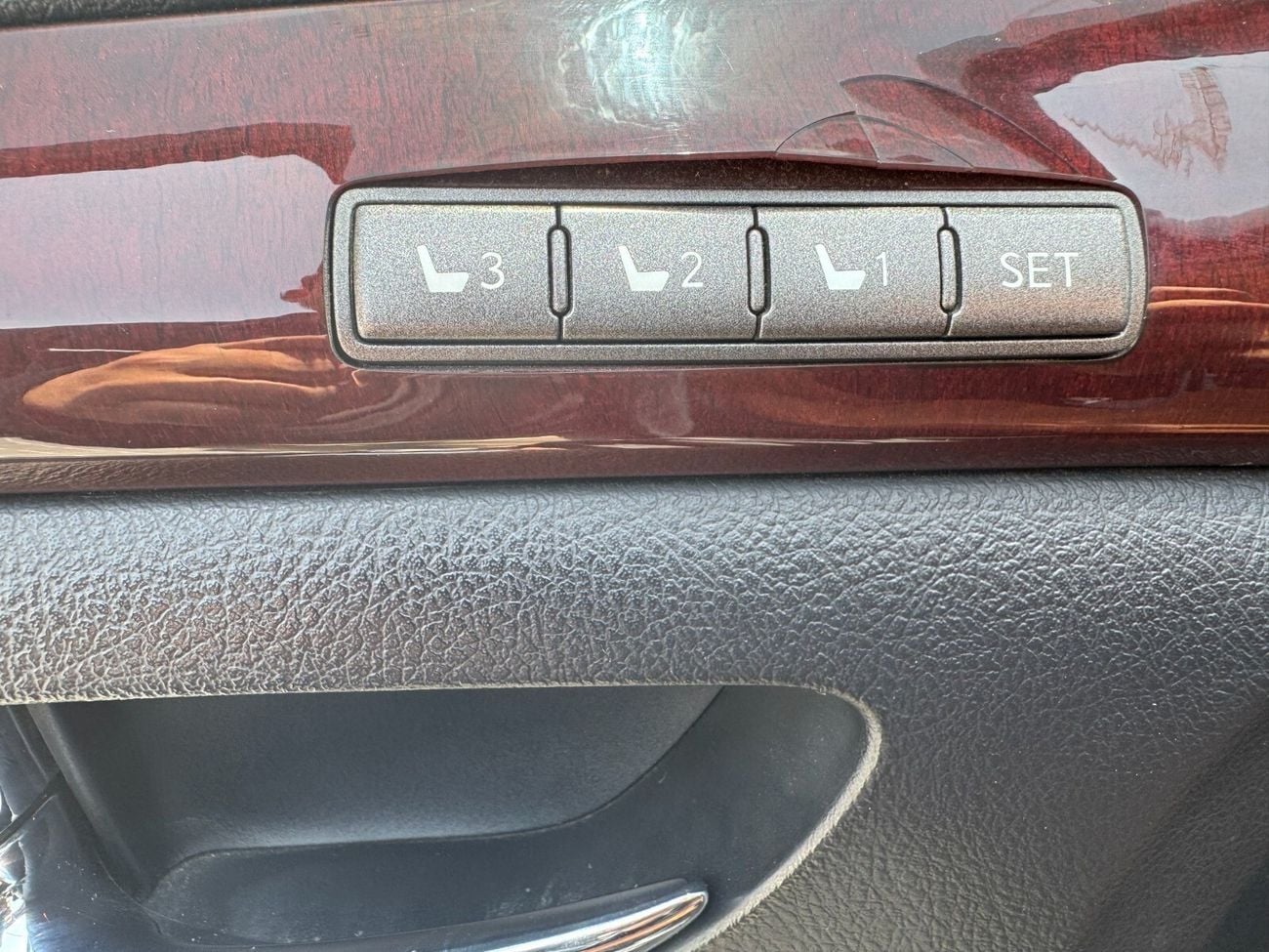 لكزس LX 570 25th Anniversary Edition 5.7L