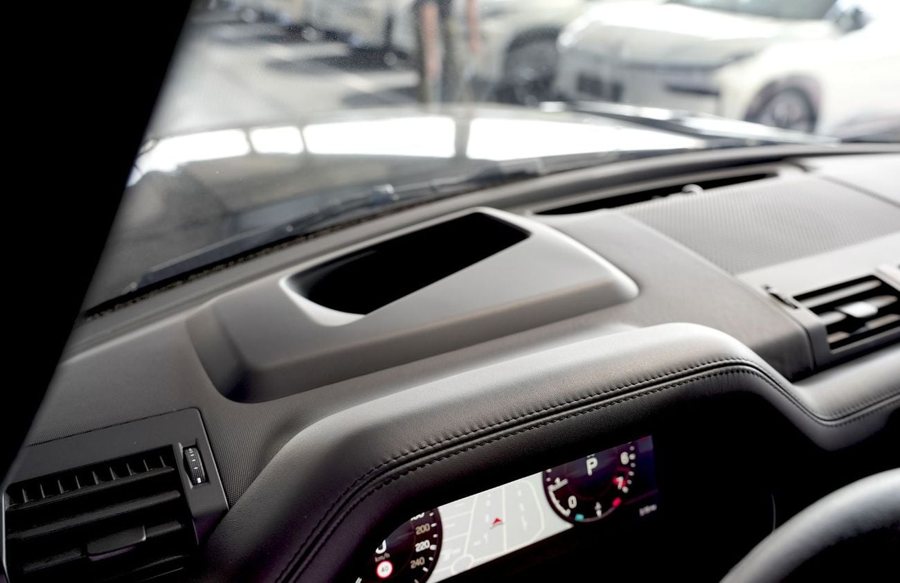 لاند روفر ديفندر URBAN Kit 2022 V8 with Maltik full exhaust system