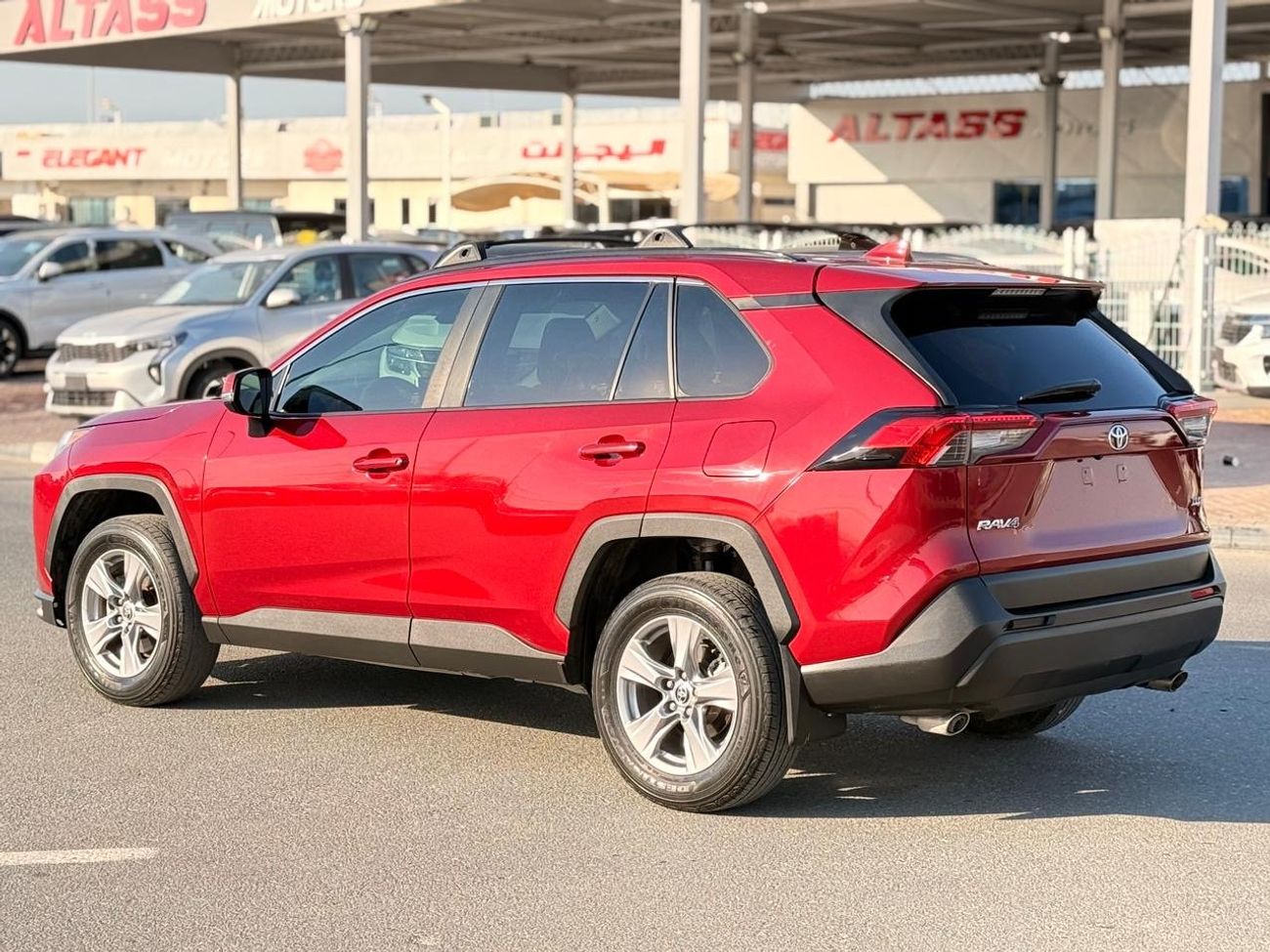 Toyota RAV4 XLE 2.5L Full option