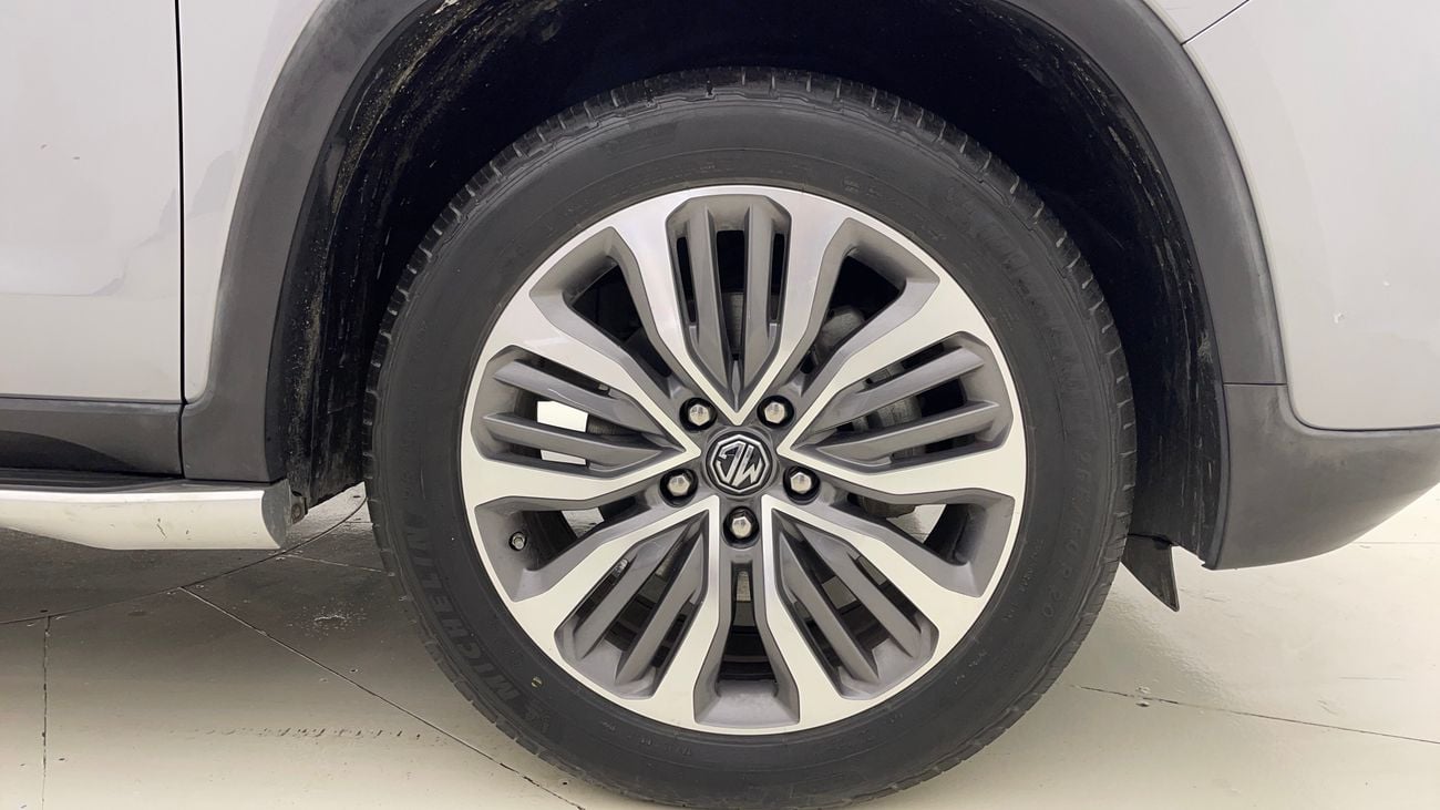 أم جي RX8 LUXURY 2 | بدون دفعة مقدمة | اختبار القيادة في المنزل