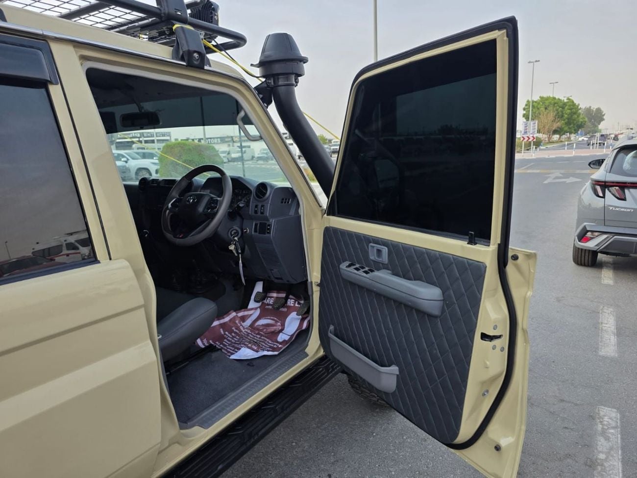 Toyota Land Cruiser Pick Up