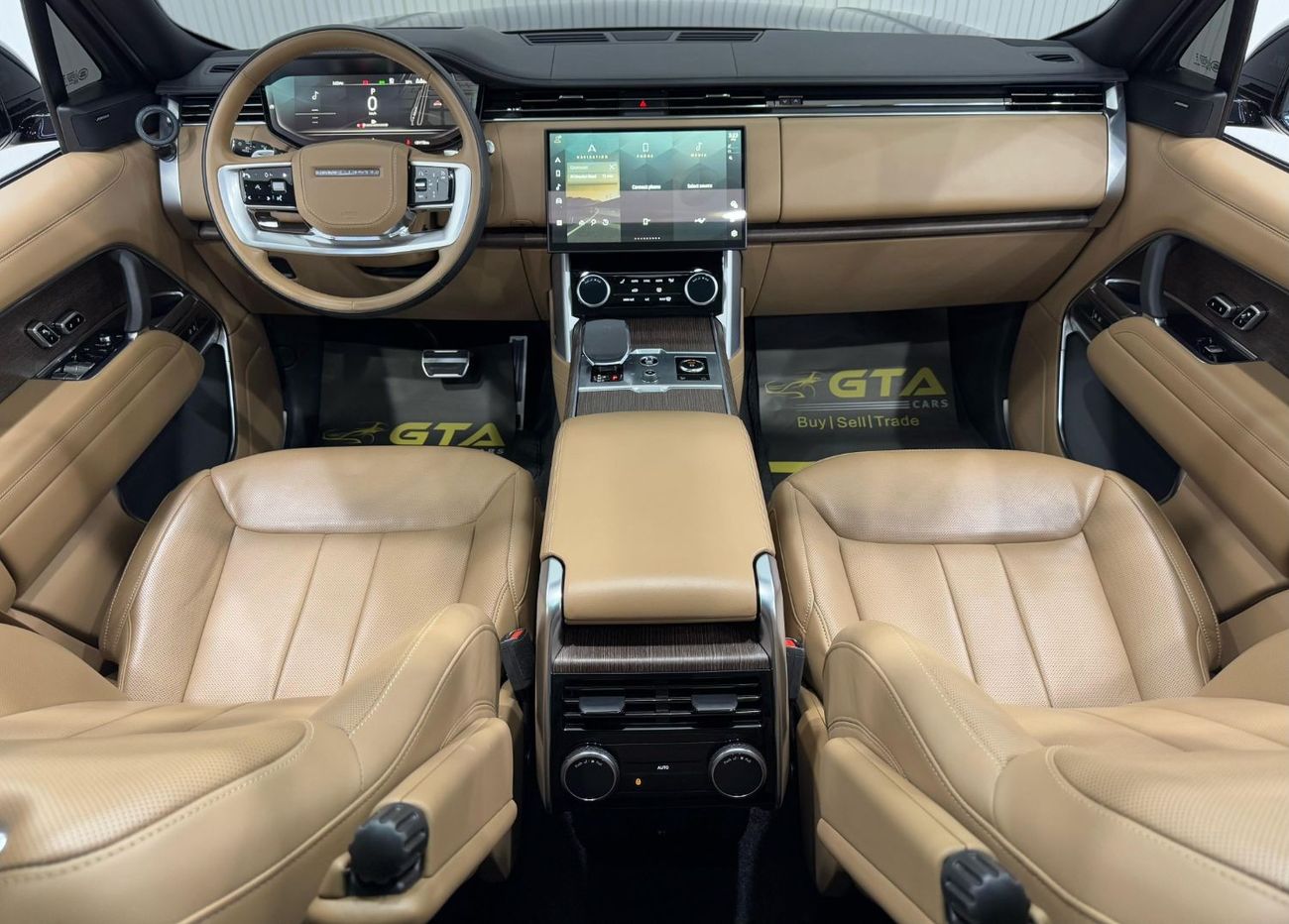 لاند روفر رينج روفر HSE P530 4.4L 2023 Range Rover Vogue HSE V8, May 2028 Agency Warranty, Full Service History, GCC