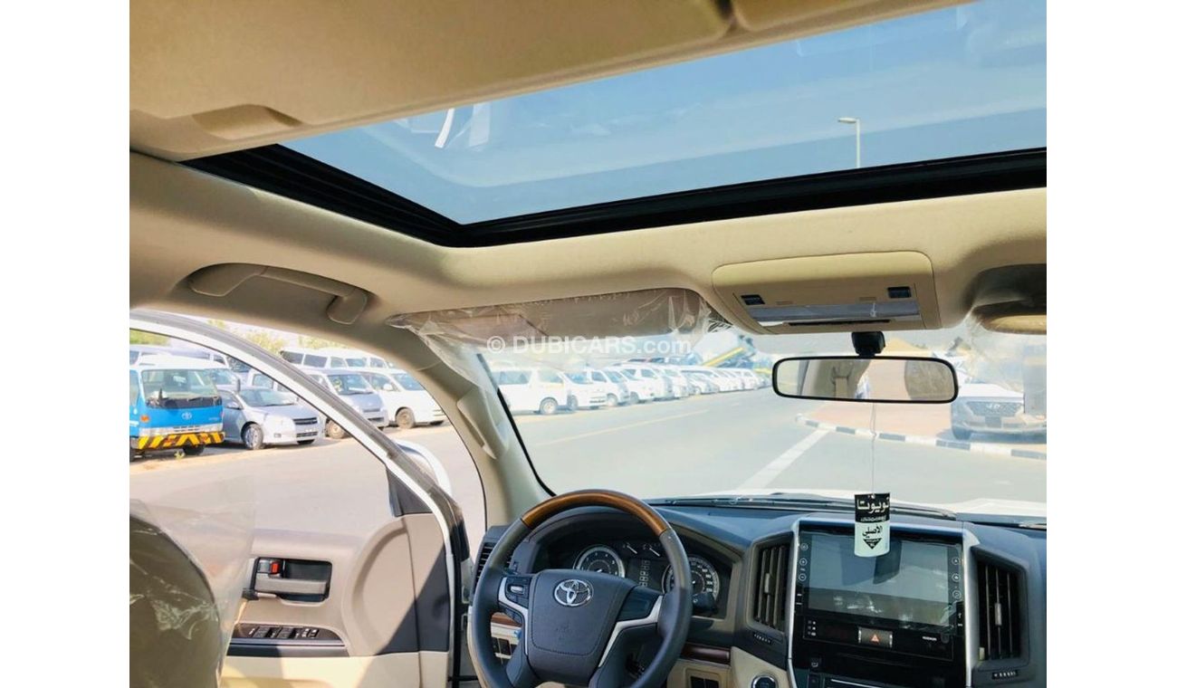 تويوتا لاند كروزر GXR 4.0L PETROL FULL OPTION, PUSH START, LEATHER SEATS, DRIVER POWER SEAT, ROOF DVD, DVD CAMERA