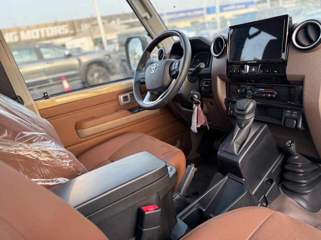 Toyota Land Cruiser Pick Up LC79 PICKUP 2.8L DIESEL D/C , FULL OPTION , A/T 2025 MODEL