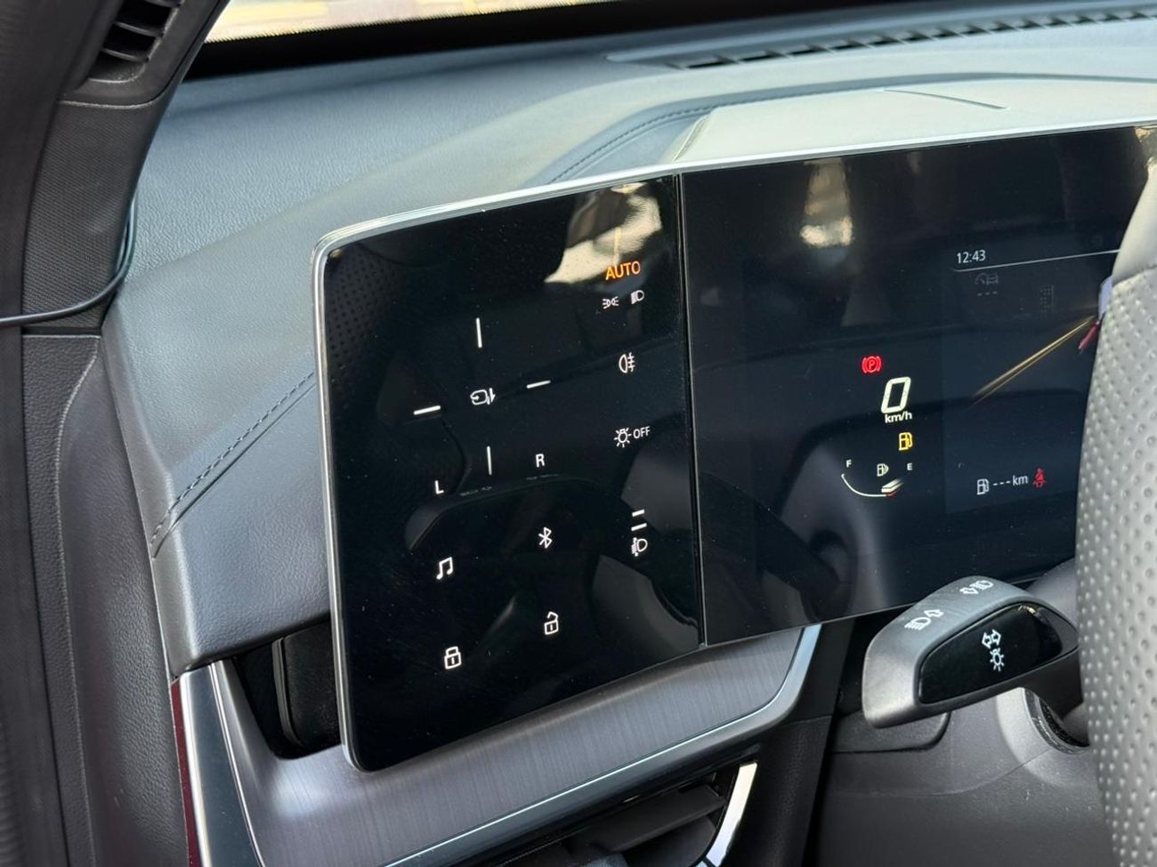 أم جي وان 1.5 LUX