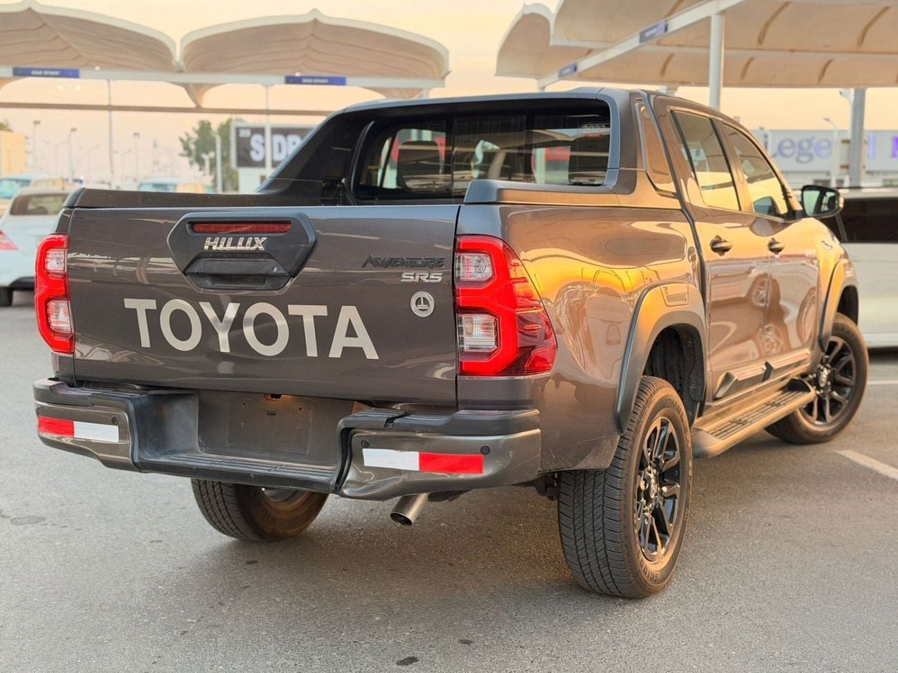 تويوتا هيلوكس Adventure 4.0L