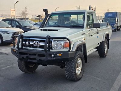 Toyota Land Cruiser Pick Up diesel 4.5 liter ,right hand drive ,only for export available