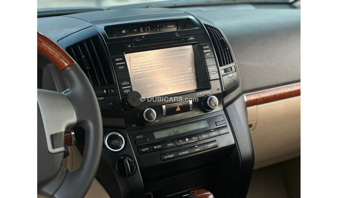 Toyota Land Cruiser GXR