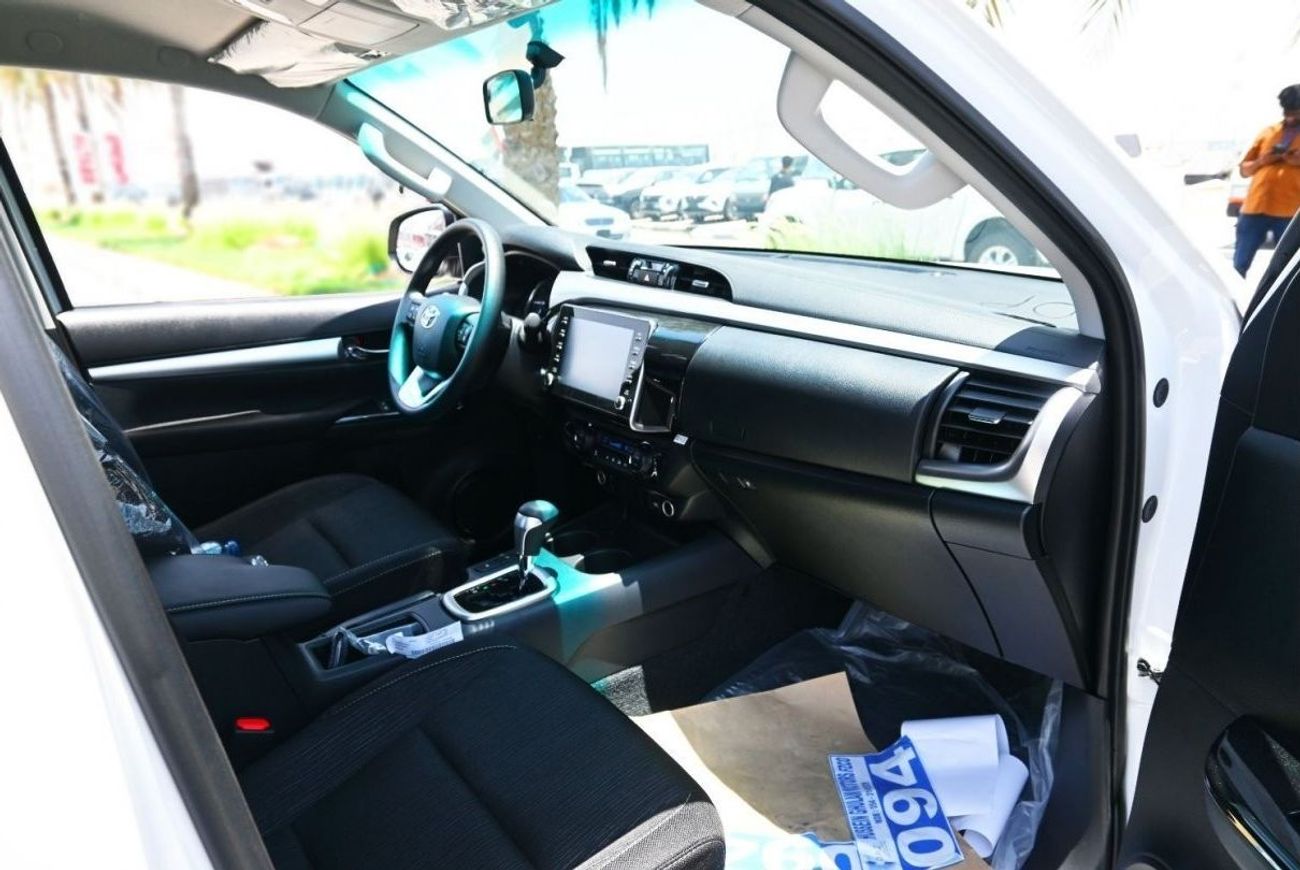 تويوتا هيلوكس تويوتا هايلكس SRS 4X4 ديزل 2.4 لتر 2024