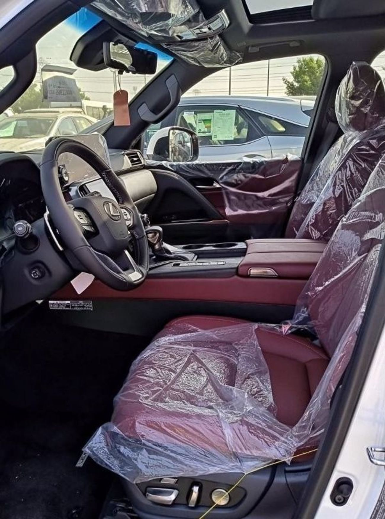 Lexus LX 600 LEXUS LX 600 SIGNATURE-- 7 SEATER