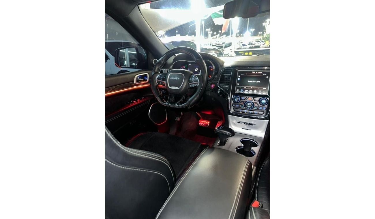 Jeep Grand Cherokee SRT8 6.4L