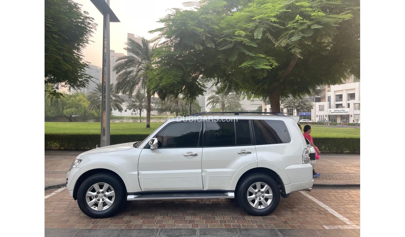 Mitsubishi Pajero MY Platinum