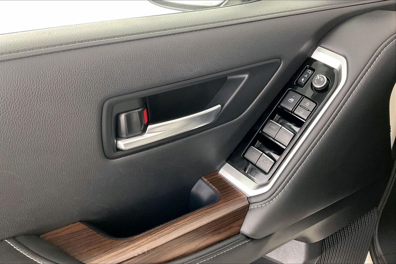 Toyota Land Cruiser GXR | Guaranteed Warranty | 0 Down Payment