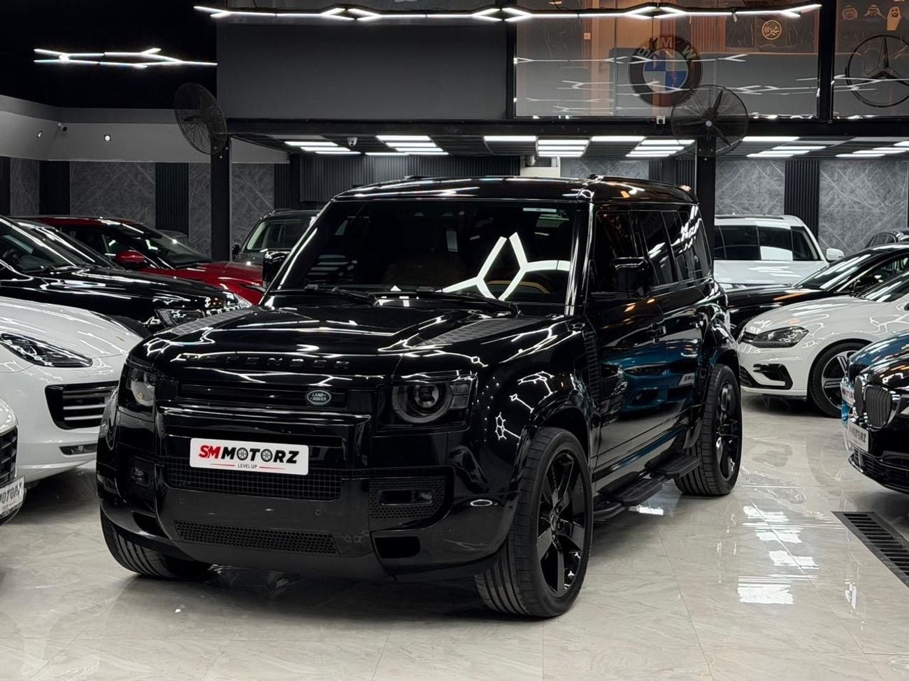 Land Rover Defender P400 110 HSE 3.0L (5 Seater)