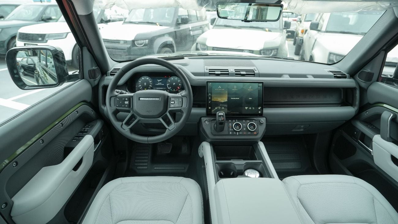Land Rover Defender P400 X-Dynamic HSE Black 2026MY Export Only