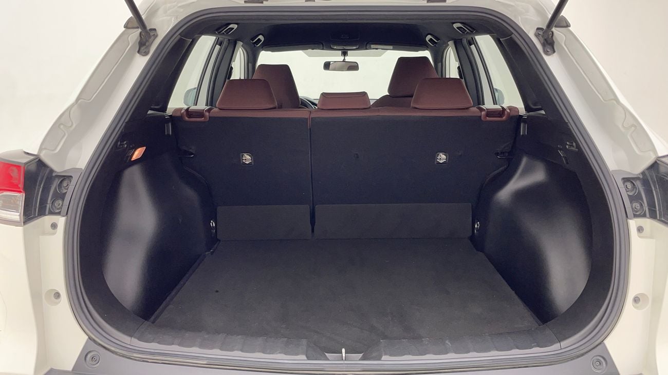 Toyota Corolla Cross 1.8L XL (HEV) 2024 XL | AED 1130/Month | 20% DP | 30 Day Return | Warranty | Service History