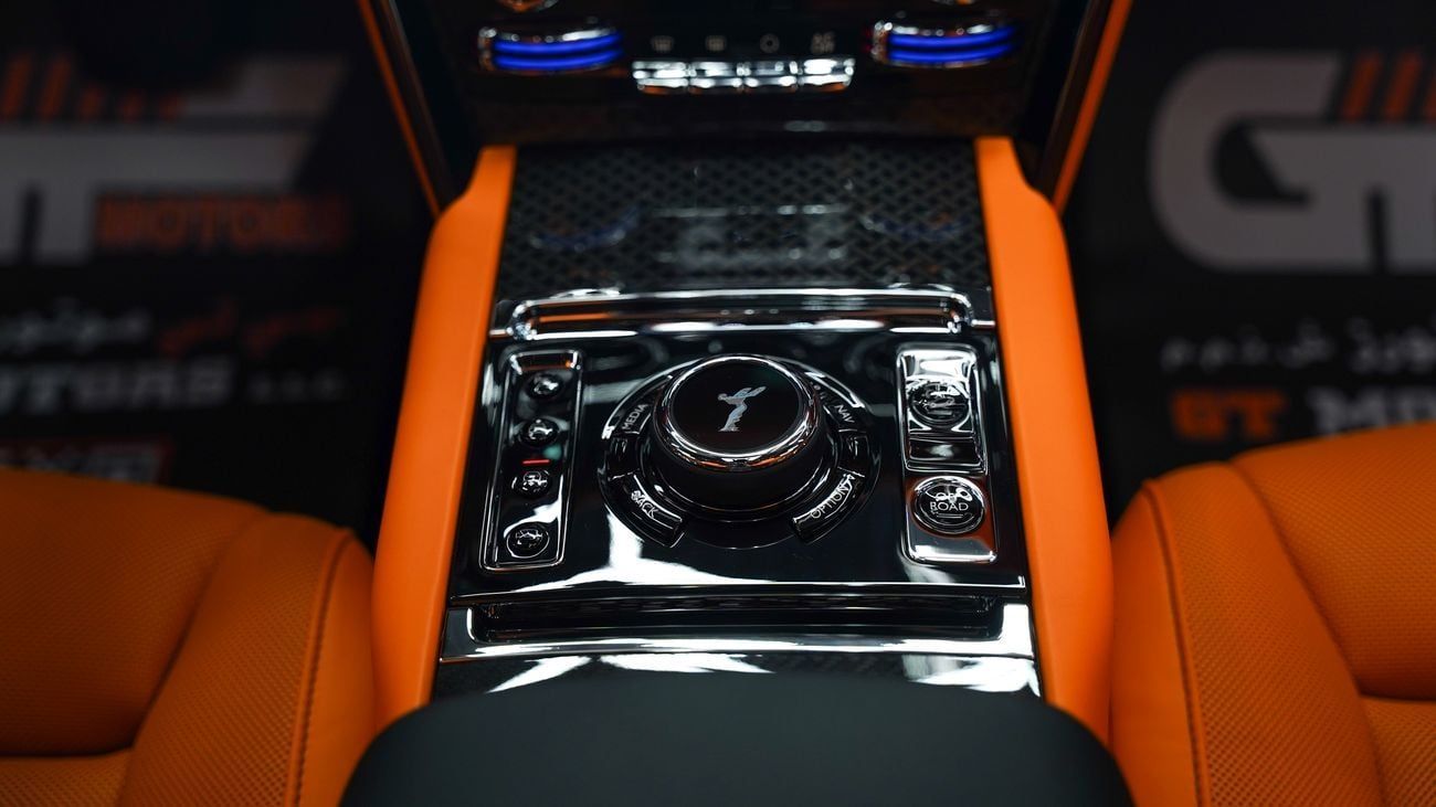 Rolls-Royce Cullinan 2025 ROLLS ROYCE CULLINAN | BLACK BADGE | | FULL OPTION