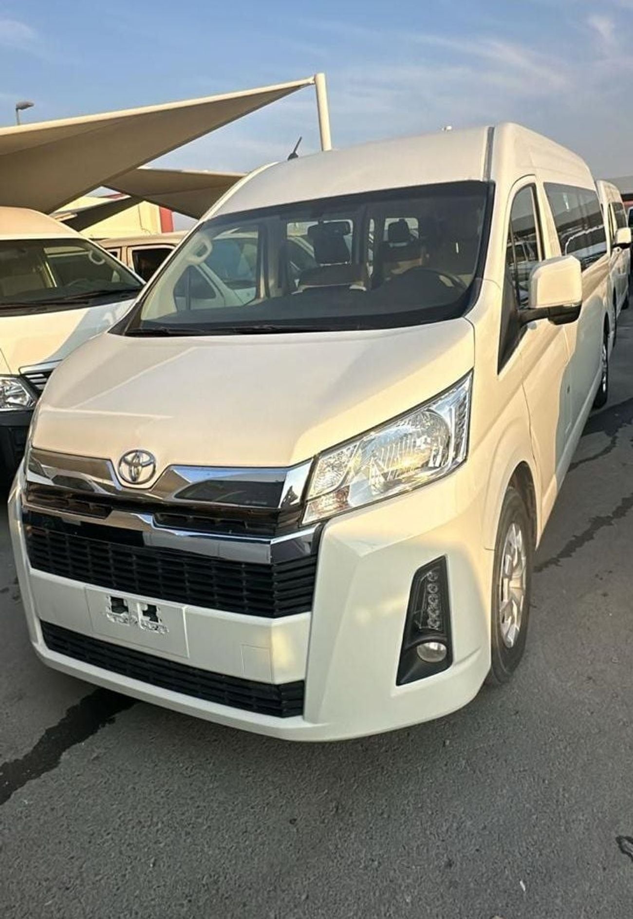 Toyota Hiace Diesel Engine ,2.8 Liter ,Left Hand Drive ,Automatic